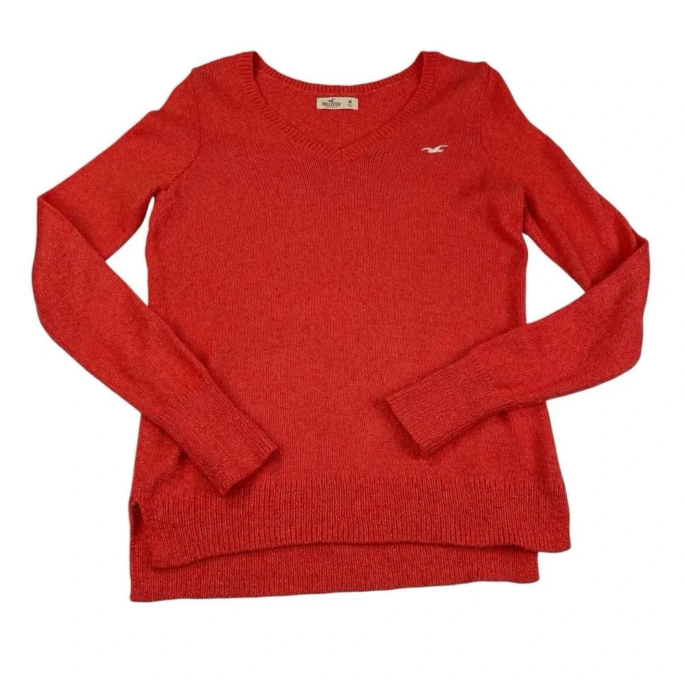 Hollister Women's Medium V-Neck Sweater Coral Long Sleeve Knit Pullover Logo